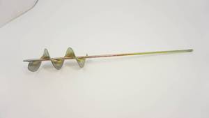 lot 33 image: Yardworks Garden Plant Bulb Auger