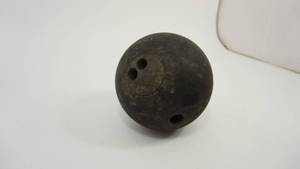 lot 43 image: Black Bowling Ball