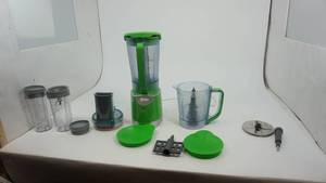 lot 89 image: Ninja BlenderFood Processor Set