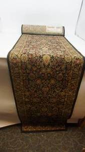 lot 115 image: World Rug Traders Runner