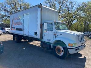 1998 International 4700 T444E Diesel Box Truck
