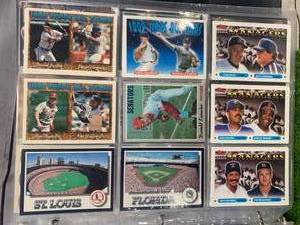 lot 33 image: Variety of misc. Baseball Cards