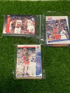 lot 38 image: 3 Jumbo Packs Featuring a Michael Jordan Card