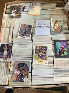 lot 60 image: Huge Lot of 3000 Vintage Basketball Cards