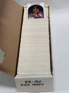 lot 71 image: Box of 1989-90 NBA Hoops Cards