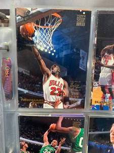 lot 131 image: Binder of Early 1990s Basketball Cards