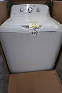 lot 200 image: GE 4.2 cu. ft. White Top Load Washing Machine with Stainless Steel Basket GTW335ASNWW