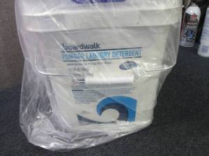 18 lb Boardwalk Powder Laundry Dete...