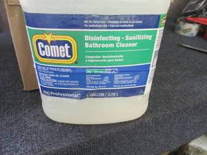 2 Gallons Comet Disinfecting Cleane...