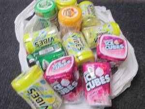 12- 40 ct Assorted Gum...