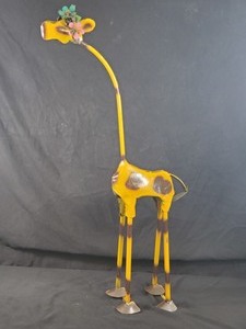 lot 14 image: New Large Recycled Metal Garden Art Giraffe