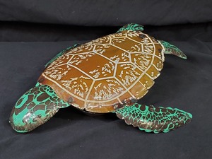 lot 30 image: New Recycled Metal Garden Art Turtle