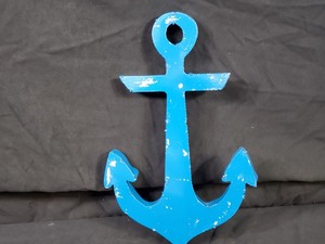 lot 43 image: New Recycled Metal Garden Art Anchor