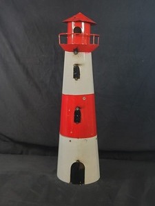 lot 48 image: New Large Recycled Metal Garen Art Lighthouse