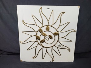 lot 53 image: New Metal Sun Sign Decoration