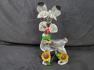 lot 57 image: New Recycled Metal Garden Art Dog