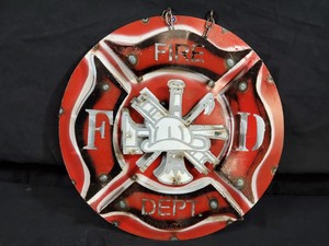 lot 61 image: New Recycled Metal Garden Art Fire Dept Sign