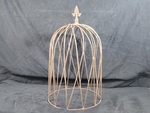 lot 73 image: New Recycled Metal Dome Trellis with Finial