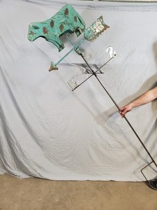 lot 6 image: New Recycled Metal Big Cow Weathervane