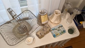lot 56 image: Elegant & Eclectic Home Decor