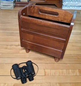lot 172 image: Wood Magazine Rack and Vintage 7x35 Binoculars