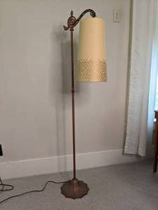 lot 22 image: Antique Floor Lamp w Modern Shade