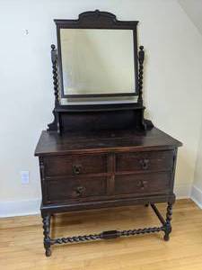 lot 5 image: Antique Dresser with Attached Mirror