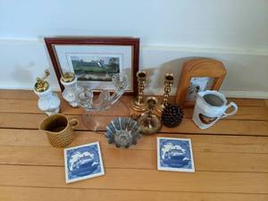 lot 65 image: Misc. Home Decor & Kitchenware