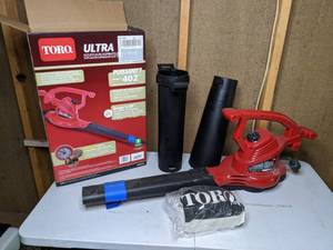 lot 72 image: Toro Outdoor Electric Blower Vac