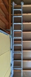 lot 74 image: Aluminum Extension Ladder