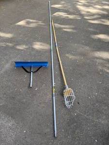 lot 138 image: Roof Rake and Fruit Picker Tool
