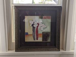 lot 100 image: 17 x 17 Framed Floral Art Print