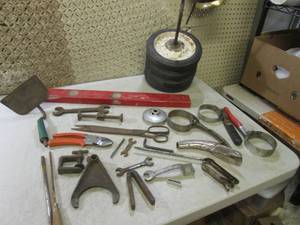 (BS) Assorted Vintage Tools Wagon W...
