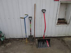 (RMBC) Assorted Yard Tools...