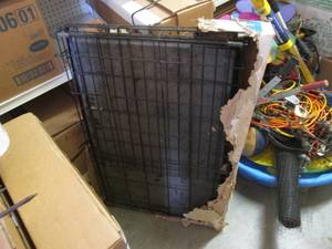 (EW2) Large Double Door Dog Crate...