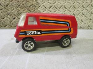 (BSB) Vintage Metal Tonka Van 5 14...