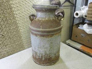 (BSB) Vintage Milk Can with Lid 24...