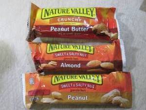 (B-2) 25 Assorted Nature Valley Gra...