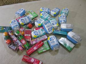 (B-1) Assorted Gum and Mints Past D...