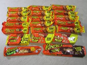 (B-1) 20 Assorted Reeses Candy Bars...