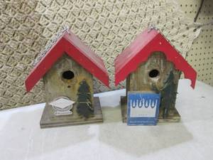 (F-2) 2 Wood Novelty Beer Bird Hous...