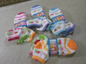 (BSB) 12 Pair of Ladies Ankle Socks...