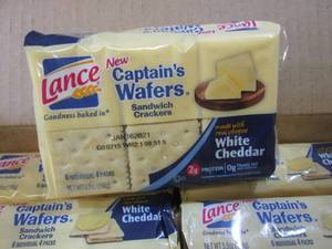 (C-1) Case of Captains Wafers Snadw...