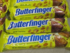 (B-1) 12 Butterfinger Candy Bars Pa...