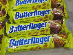 (B-1) 12 Butterfinger Candy Bars Pa...
