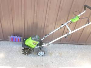 lot 13 image: Greenworx 110 volt rototiller. Lightly used. Tested & works. As shown.