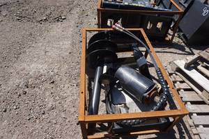 Brand New Universal Mount Bobcat Skid Loader Skid Steer Hydraulic Auger Attachment