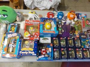 Large M & M Lot in a 35 Gallon Cove...