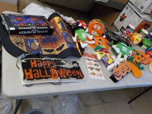 M & M Halloween Fall Collectibles i...