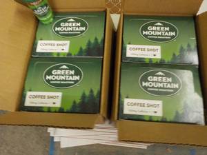 2 - 4 packs 2 oz Bottles Green Moun...